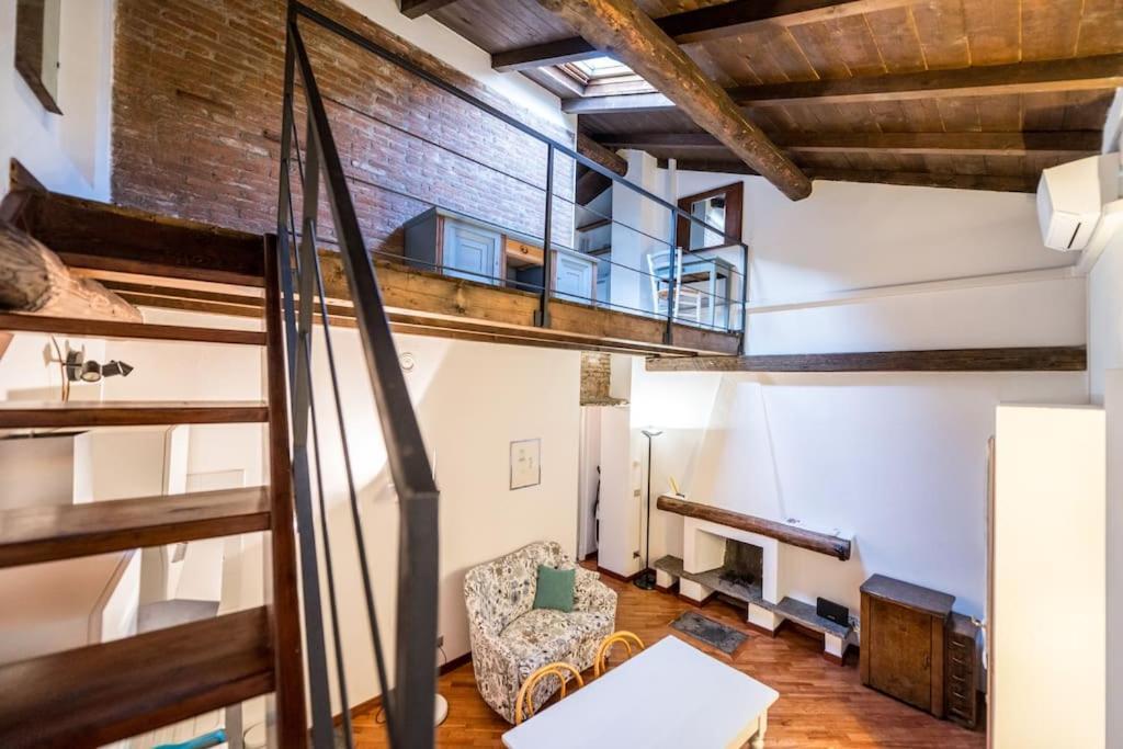 Wonderful Two Floors Apartment Milan Luaran gambar