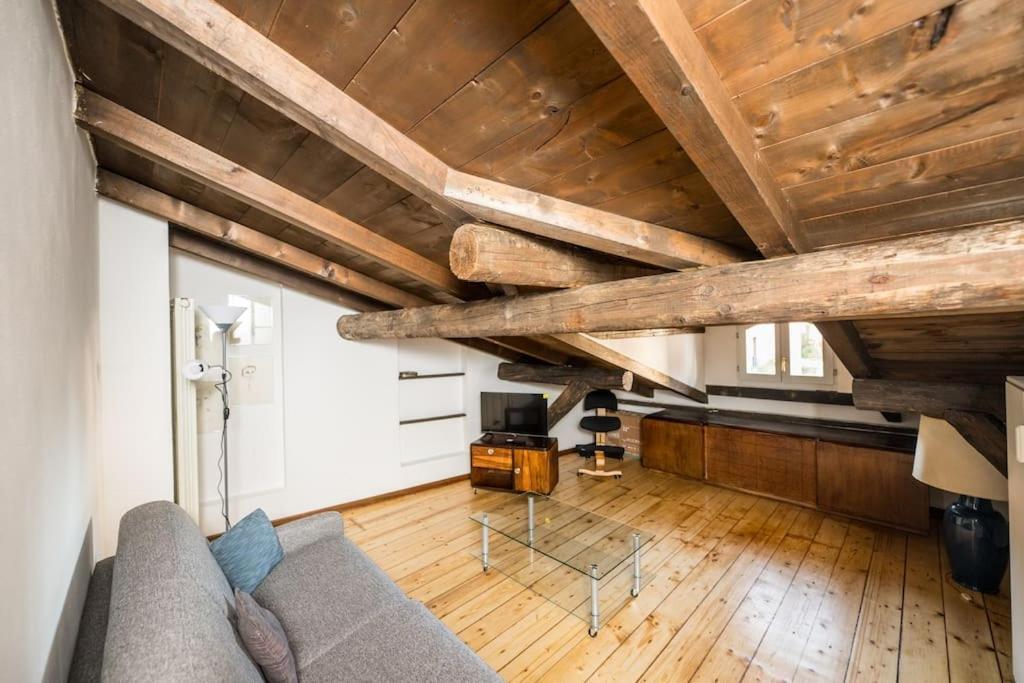 Wonderful Two Floors Apartment Milan Luaran gambar